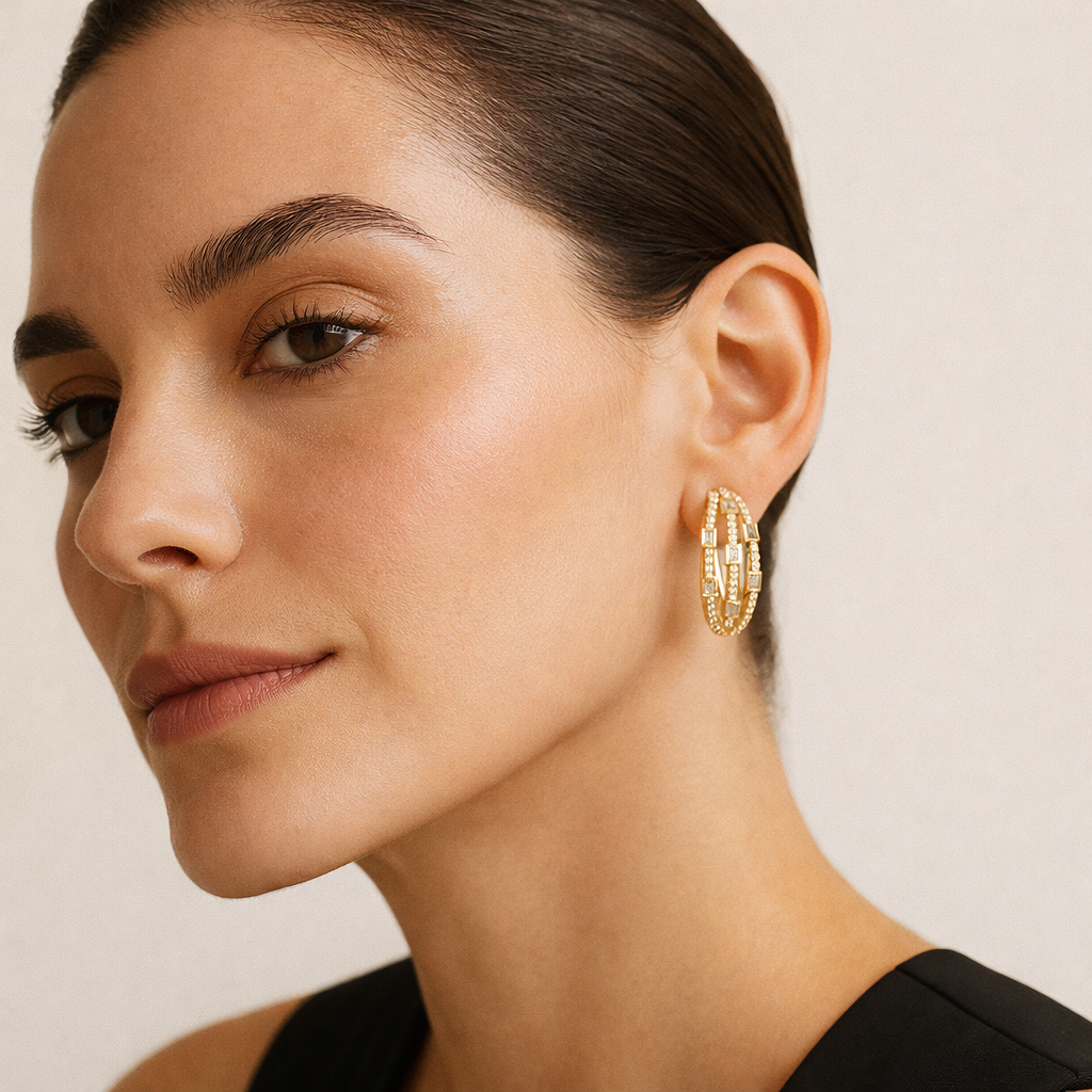 Moné Jewelry Arracadas Entrelazadas Zirconias