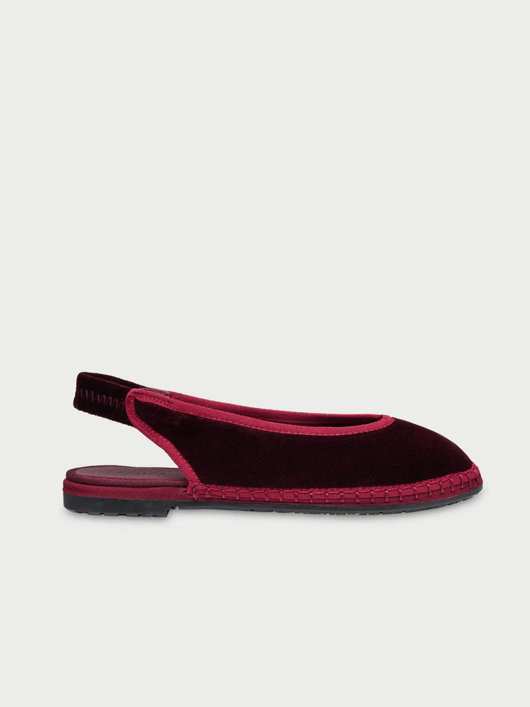 Narnia Burgundy Flabelus